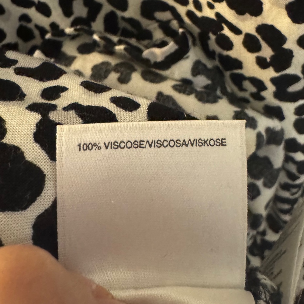 Jones New York Leopard Print Button Down Shirt Black White - Picture 7 of 7